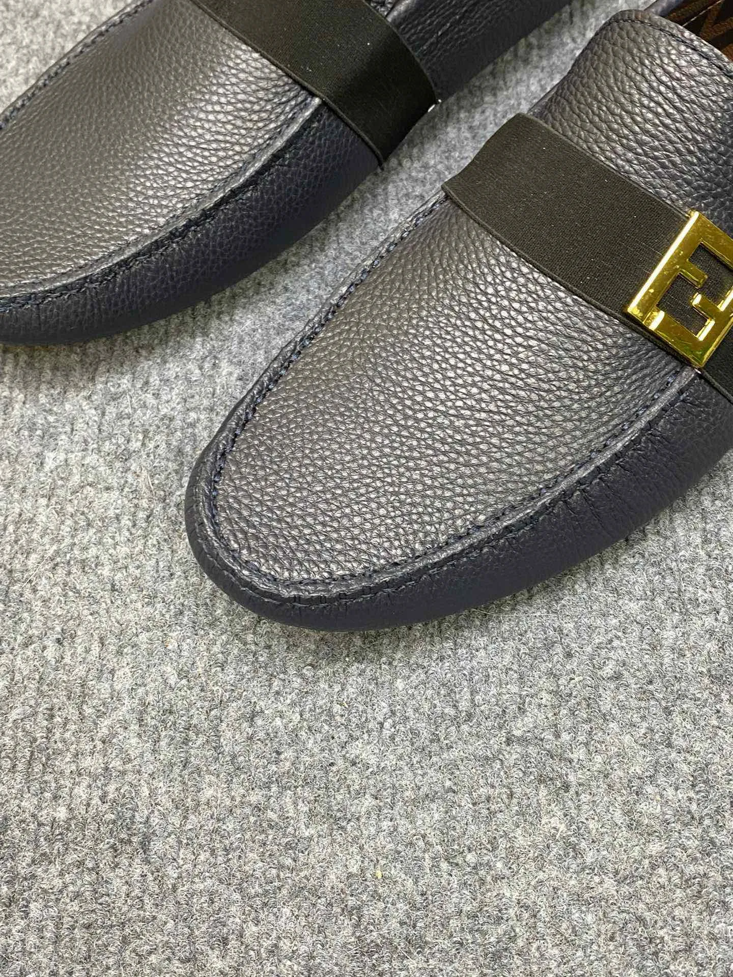 Men's Men's Shoes Men's Men's Shoes 💰700FENDI Fendi Men's Shoes are breathable and comfortable. Original development. Counters copy one to one. Imported cowhide. Niuri. 38 to 44. (can be ordered at 45.46. No returns or exchanges)